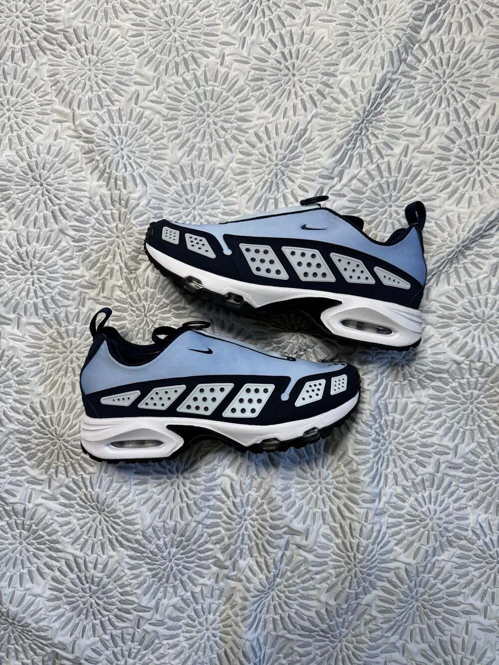 Nike Air Max SNDR Sunder Blue Ice Obsidian Blue White Women’s 8 HJ8080-400